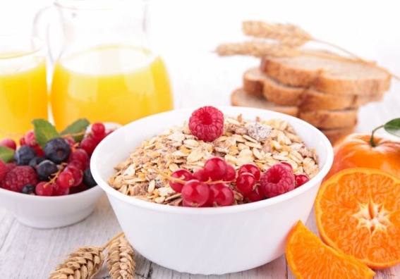 10 Zdravých Snídaní pro Energetický Start Dne